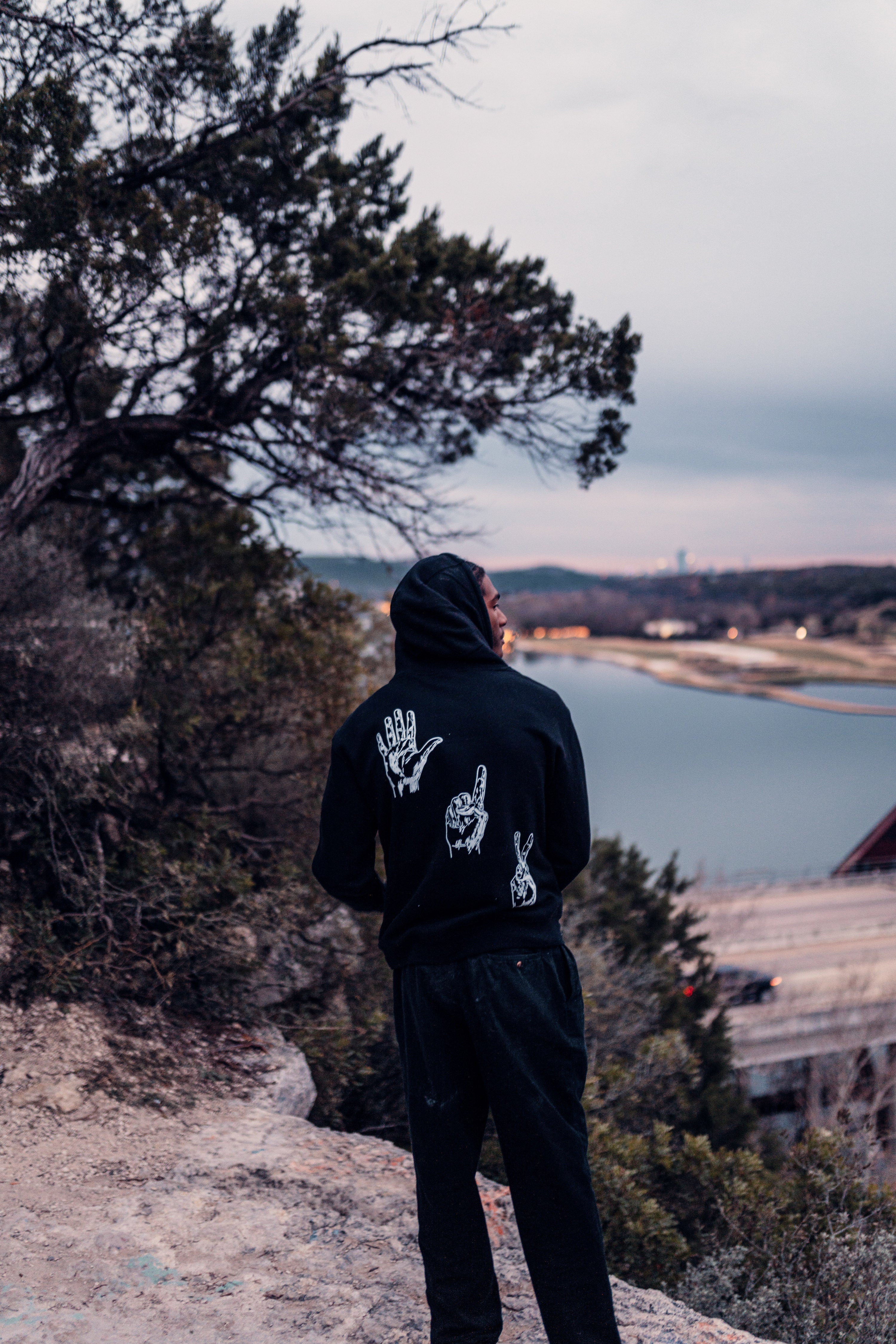 512' HOODIE – East West & Dirty